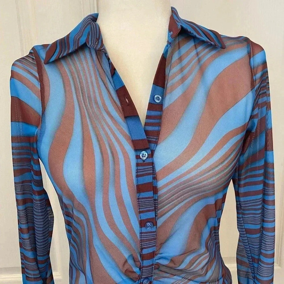 Pretty Little Things Womens Sheer Assymetrical Striped Shirt Dress - Picture 3 of 9